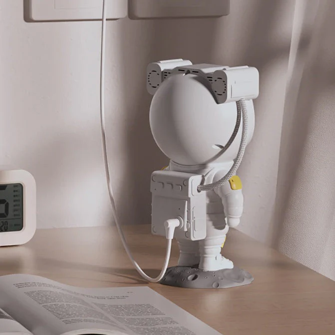 Astronaut Galaxy Projector Lamp - Image 12