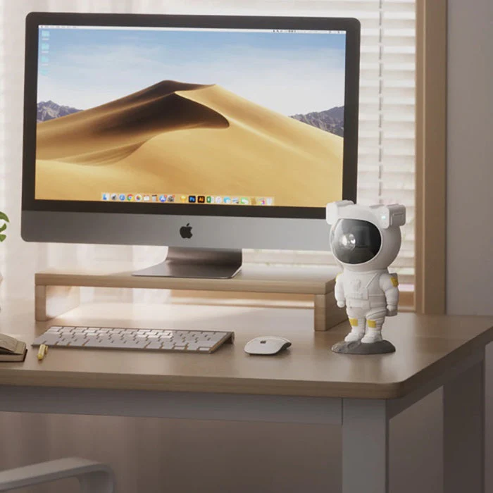 Astronaut Galaxy Projector Lamp - Image 13