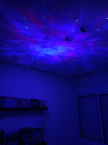 Astronaut Galaxy Projector Lamp - Image 4